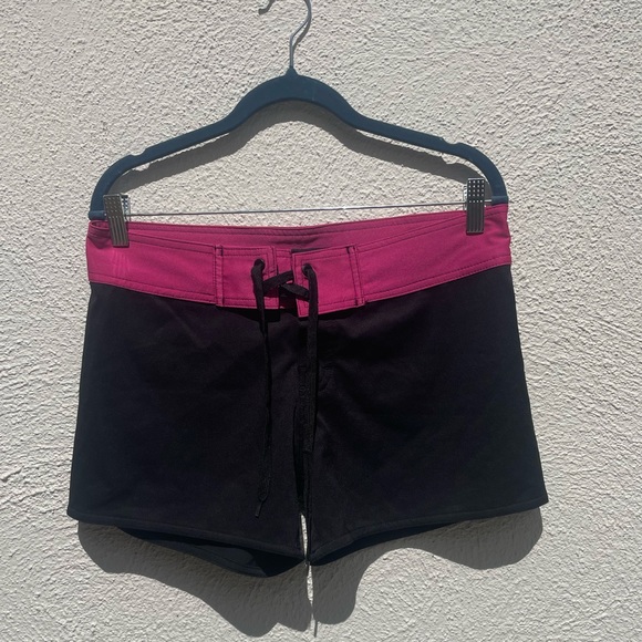 Taca Threads Hawaii Boardshorts - Picture 4 of 9